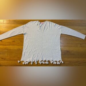 Lilly Pulitzer Medium Martine light,v-neck, gray sweater scallop hem, tassels
